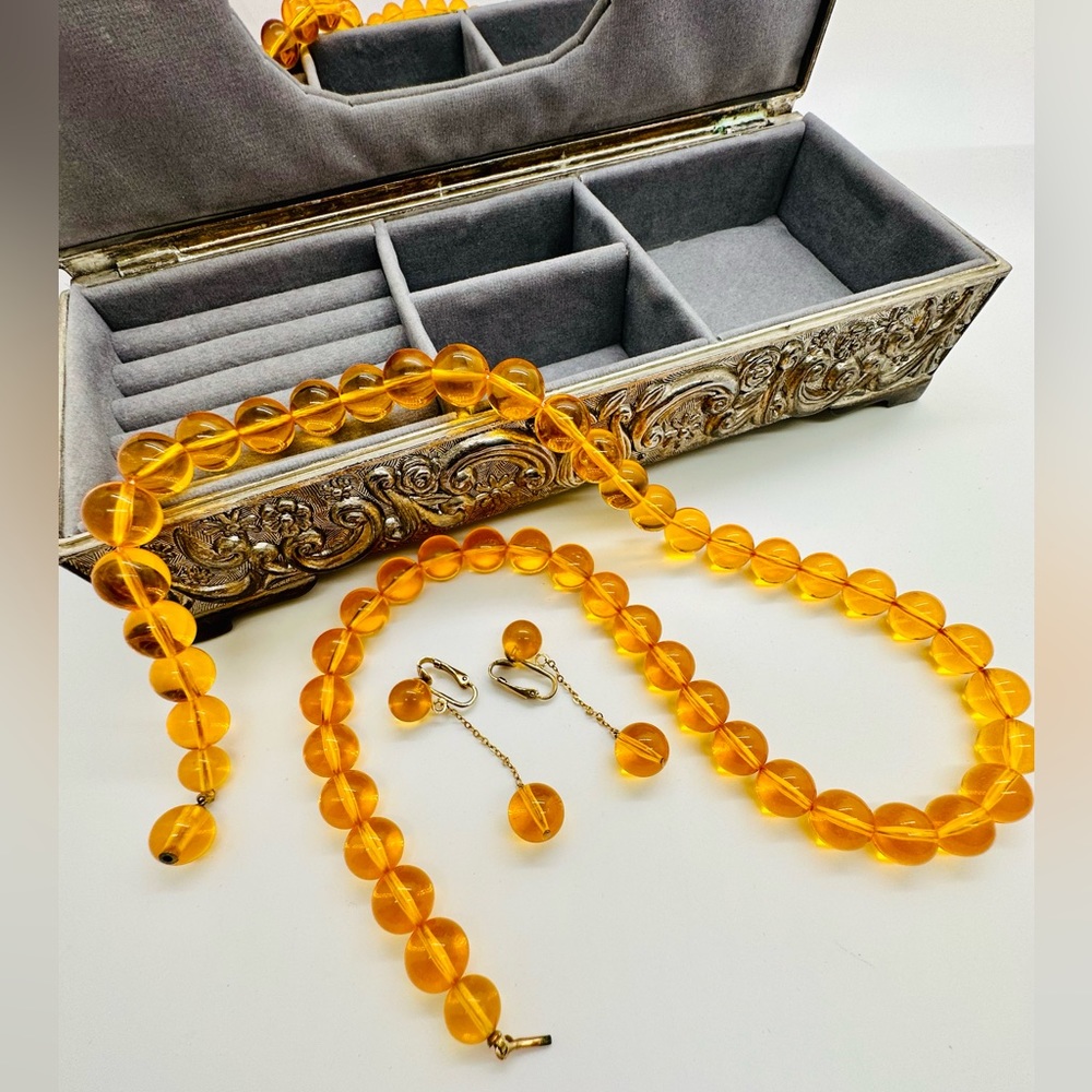 🔥 Vintage Golden Lucite bead Necklace set